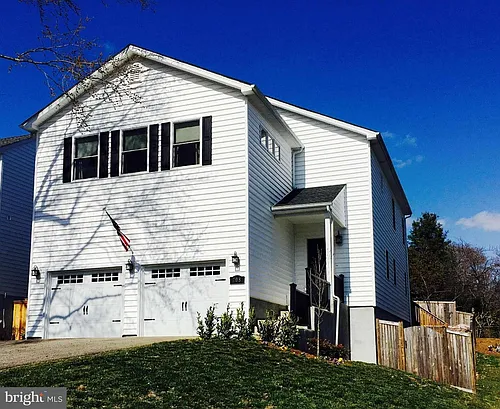 708 Genessee St Photo 1