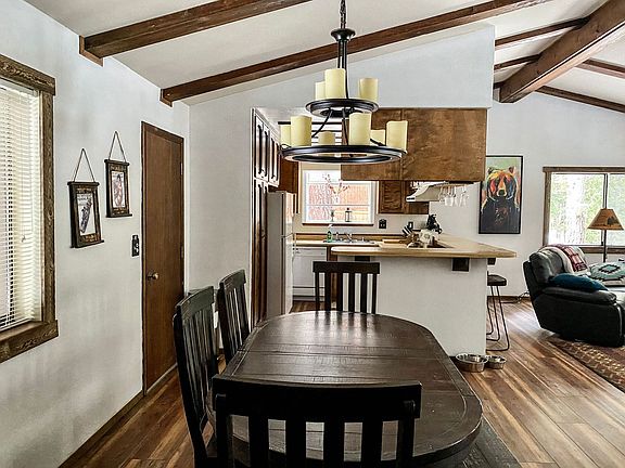 4th image of 1142 Regency Way