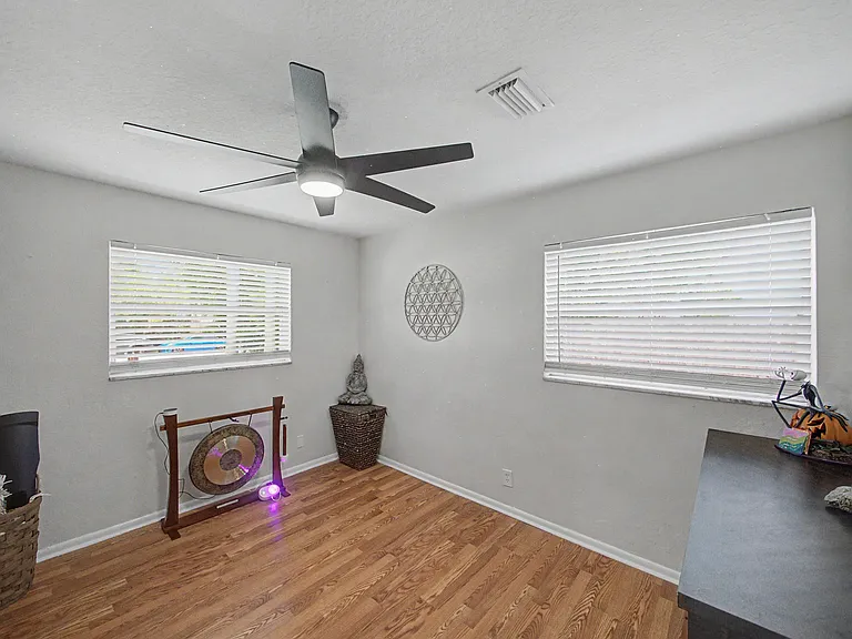 4868 Canal Dr — Photo 16