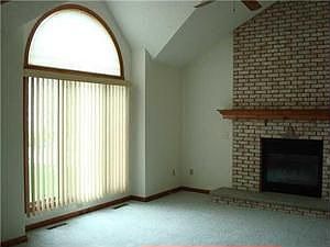 3rd image of 1204 Bowen Dr W