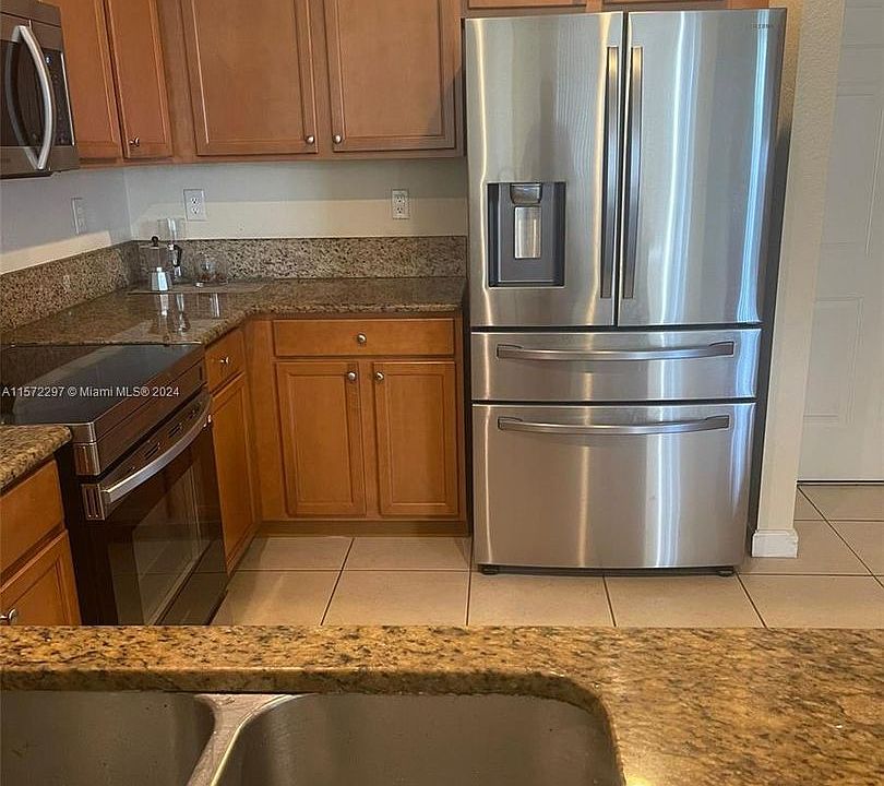 1st image of 9216 SW 227th Ln