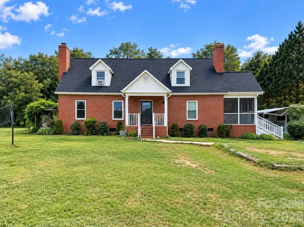 1026 Alpha Dr, Shelby, NC 28150