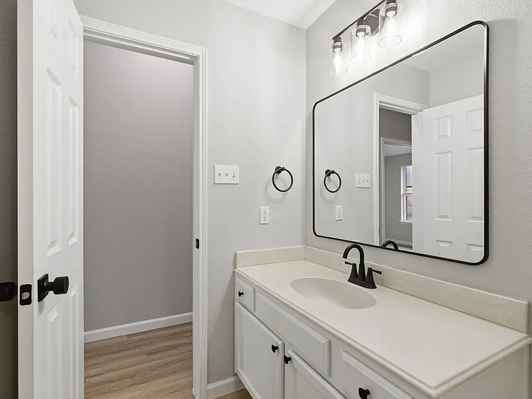 2051 Sunny Side Dr — Photo 24