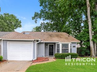 3129 Courtney Woods Ct, Jacksonville, FL 32224