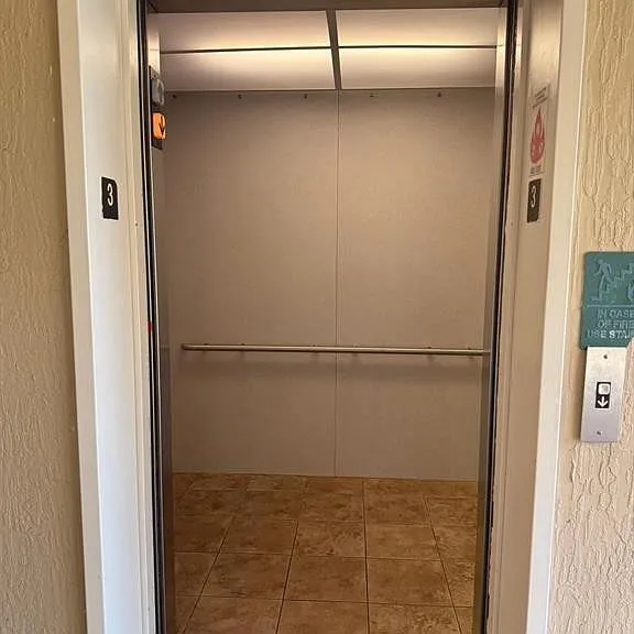 2941 Riverside Dr #303 — Photo 20