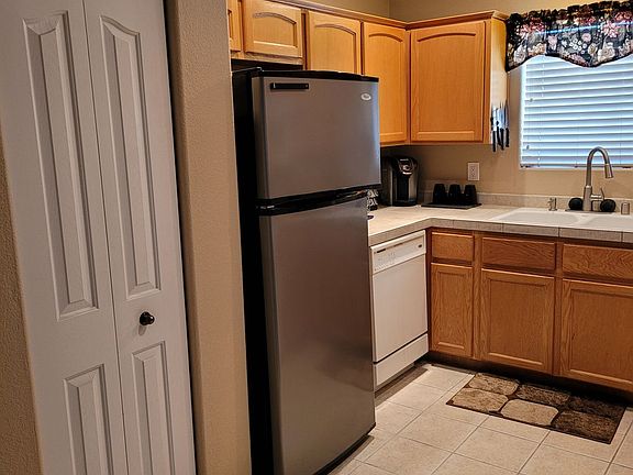 4th image of 3560 Lost Dutchman Dr #1