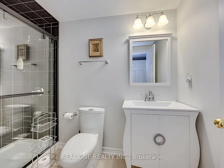 1126 Woodington Ln — Photo 41