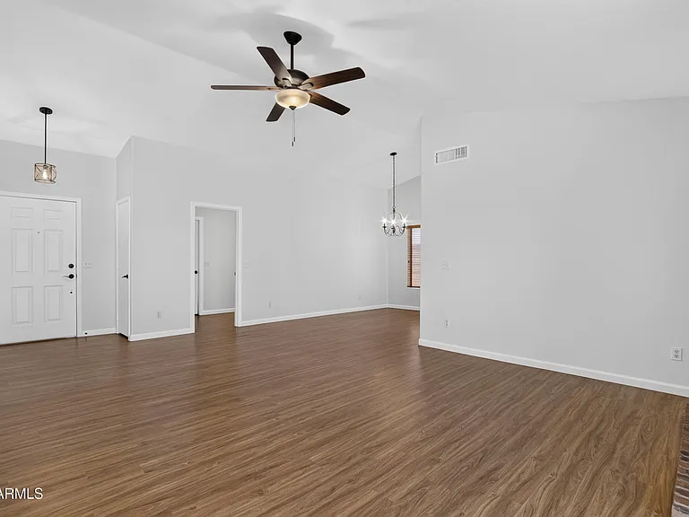 1308 E Princeton Ave — Photo 3