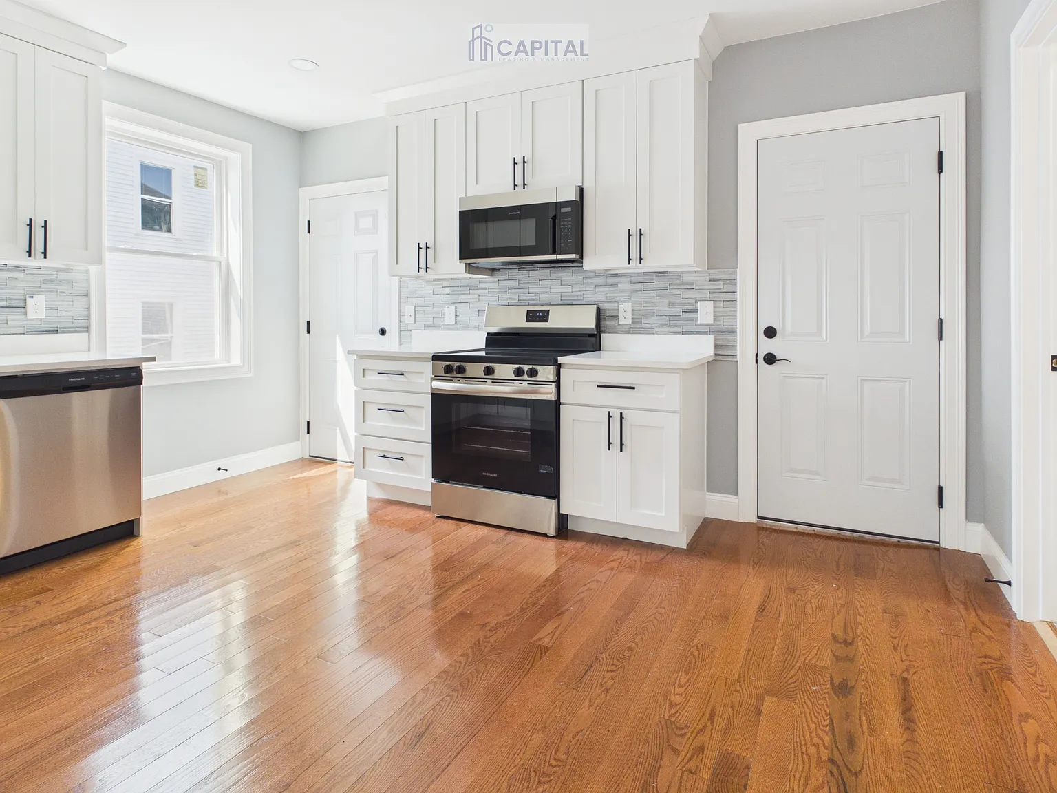 100 Knight Street - 1 — Photo 2