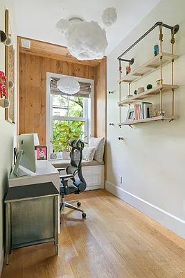 Sold by Compass | media 20