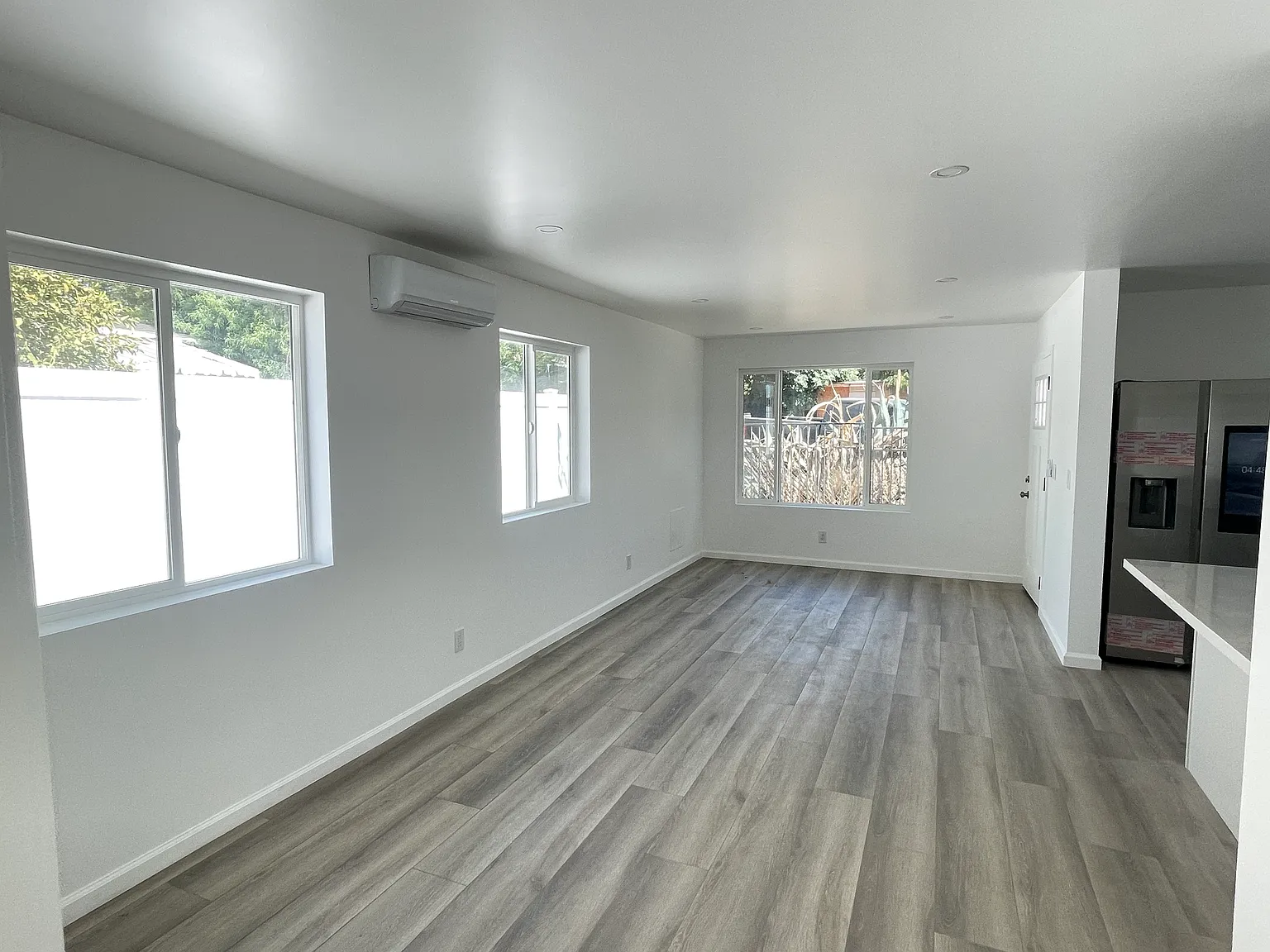 2 bed, $2,480 — Photo 4