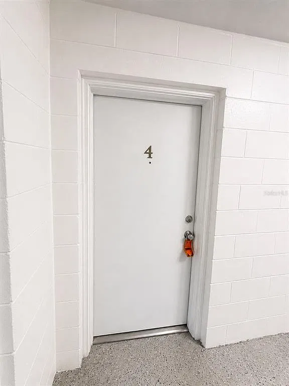 1 bed, 1.0 bath, 775 sqft, $999 — Photo 3
