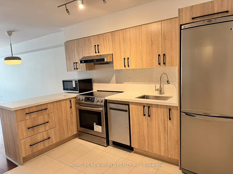 111 Elizabeth St E #333 — Photo 5