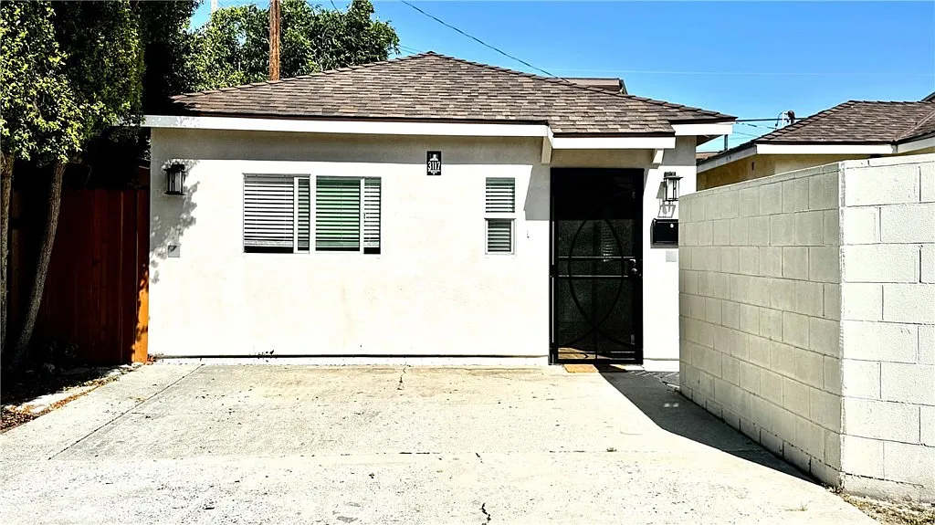 2 bed, 600 sqft, $2,800 — Photo 1