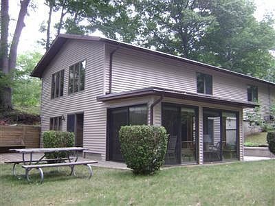 3rd image of 6820 W Travis Dr