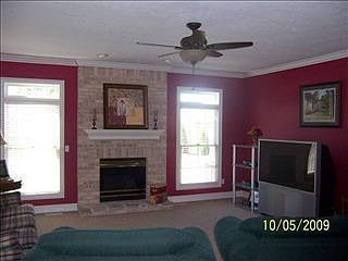 3rd image of 713 Ironwood Cc Dr