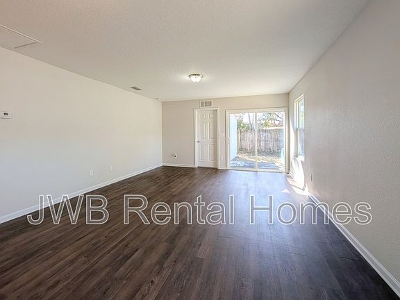 5th image of 8608 Cocoa Ave
