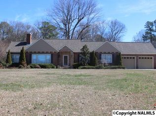 630 Main St S, Section, AL 35771