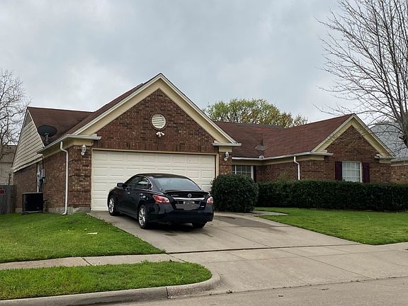 2nd image of 226 E Embercrest Dr