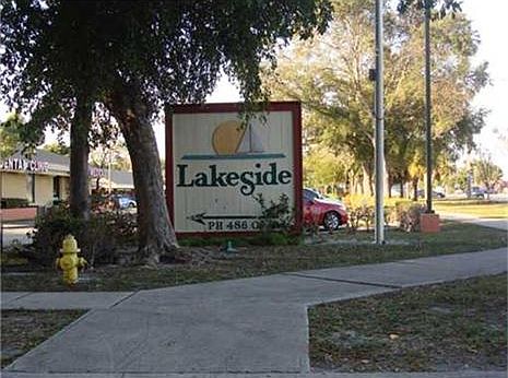 2nd image of 4139 Lakeside Dr