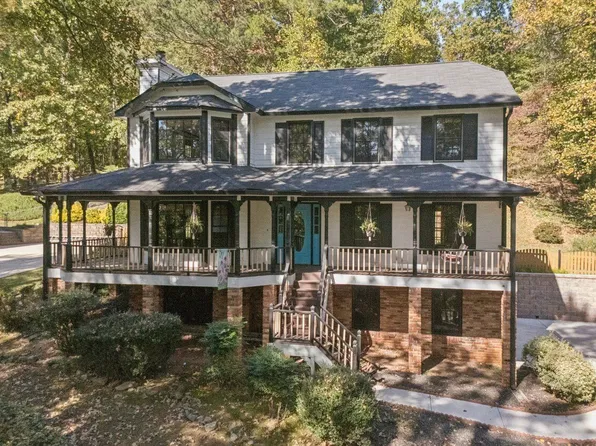 10870 Shallowford Rd, Roswell, GA 30075