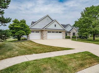 10615 La Cabreah Ln, Fort Wayne, IN