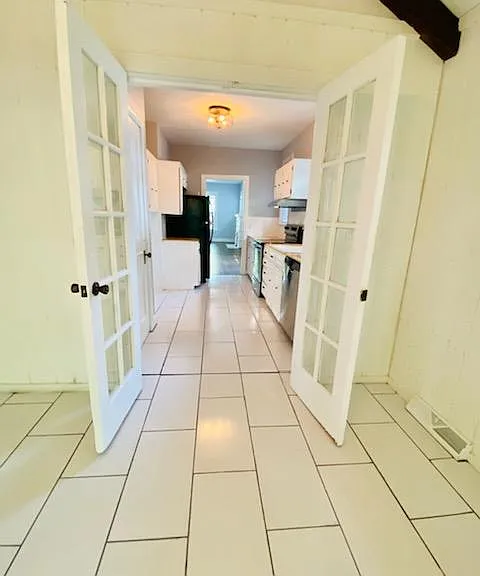 438 N Drury Ave — Photo 12