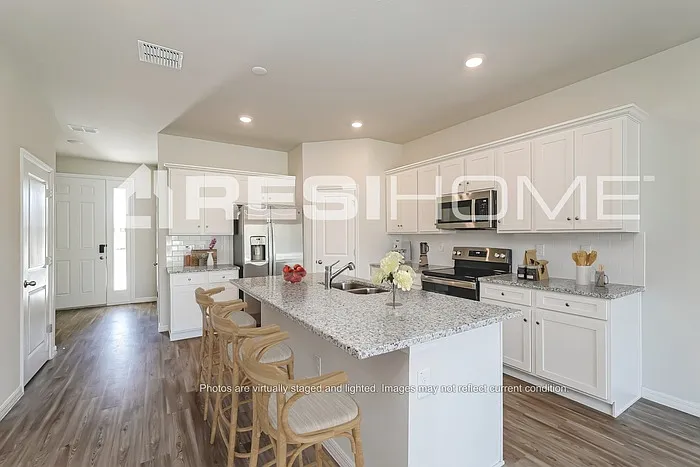 28483 Wave Crest Pl — Photo 3