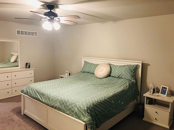 Owner's suite bedroom