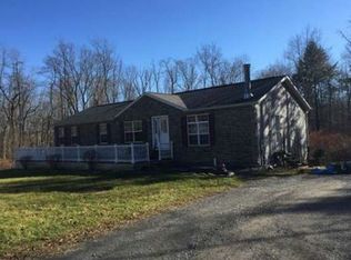 228 E Mountain Rd, Wind Gap, PA 18091