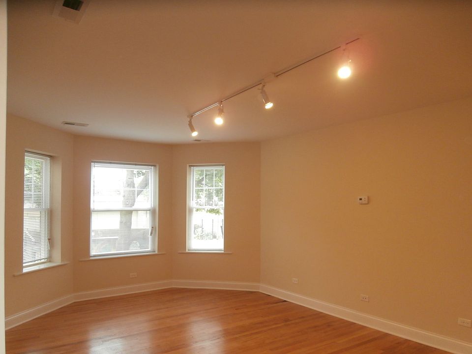 1st image of 2510 W North Shore Ave #1