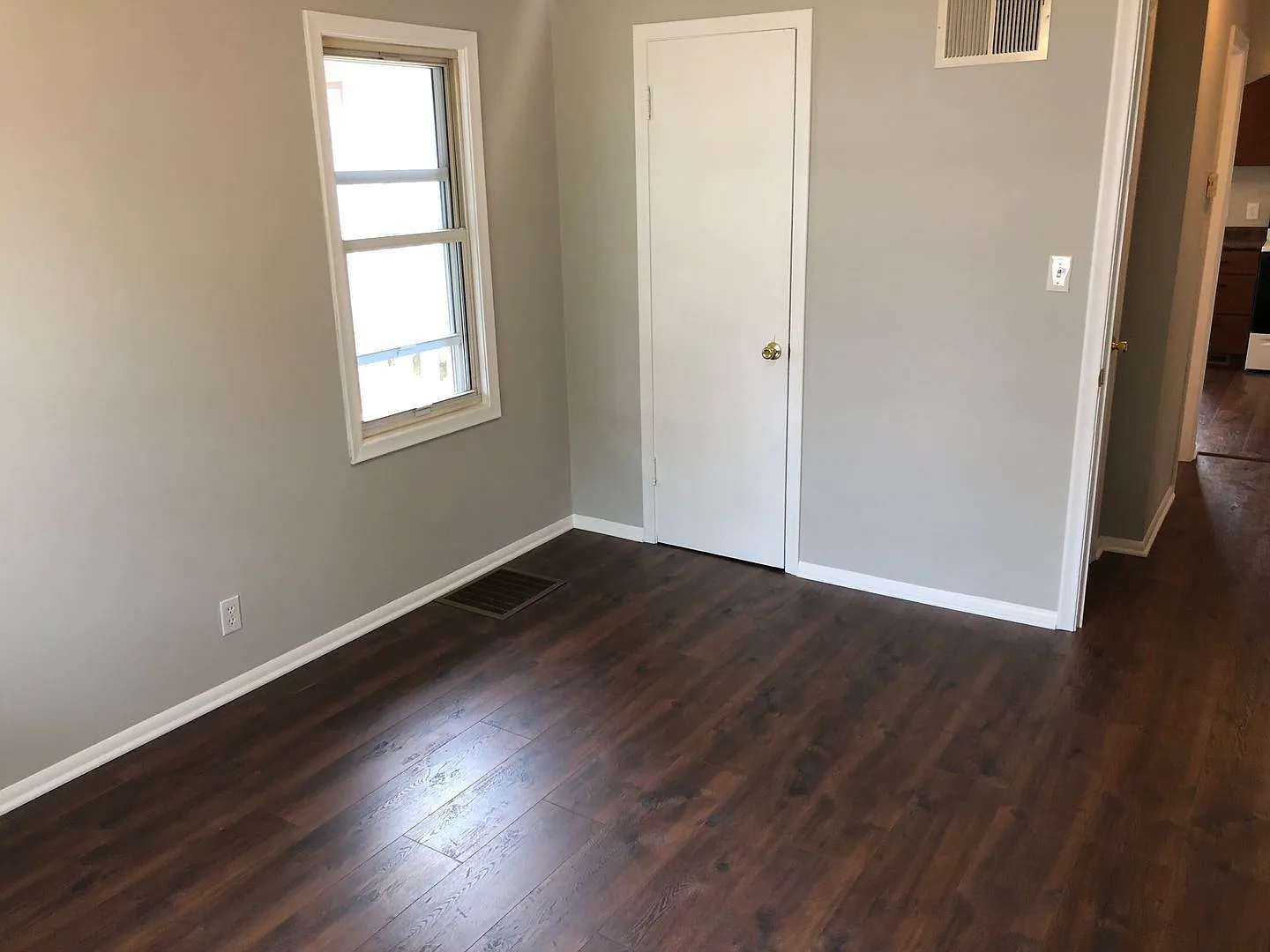 1 bed, 1.0 bath, 672 sqft, $1,295 — Photo 3
