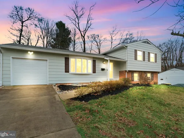 9204 Ashmeade Dr, Fairfax, VA 22032