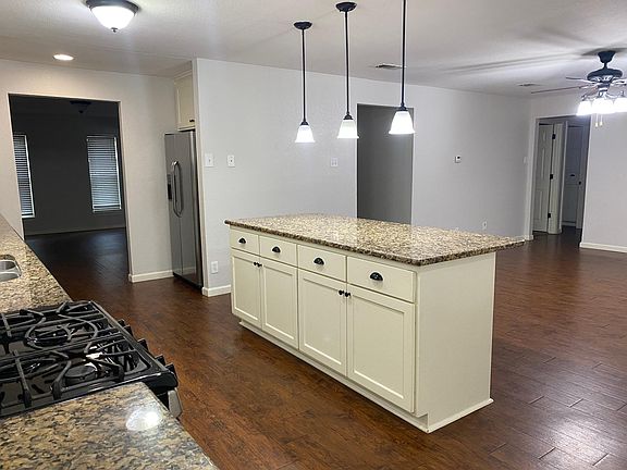 4th image of 5424 Lake Highlands Dr #5424