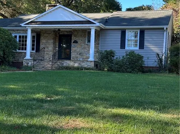 940 Avon Rd, Winston Salem, NC 27104