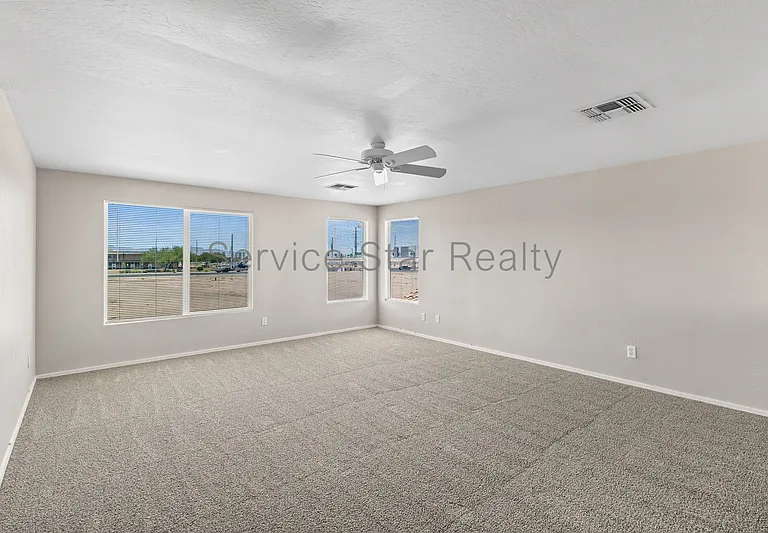 12106 N 130th Dr — Photo 16
