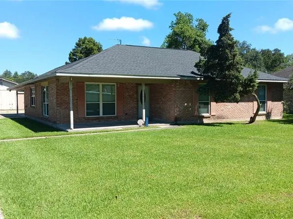 13045 Heather Dr, Walker, LA 70785