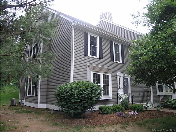 3rd image of 124 Georgetown Dr #124