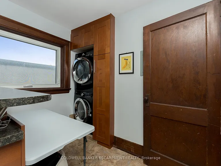 20 Mill St E #A — Photo 3