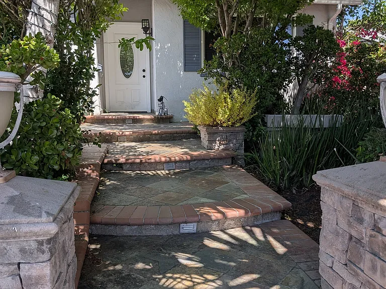 378 Spring Valley Ln — Photo 1