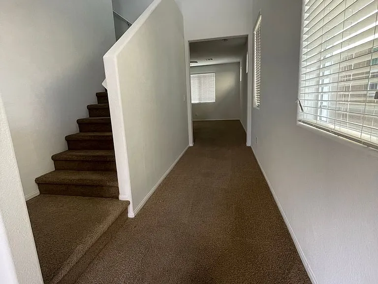 6124 Castle Gardens Ave — Photo 5