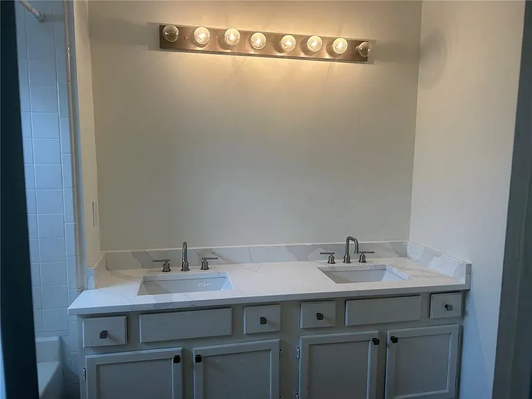 3886 Hadley Farm Dr — Photo 12