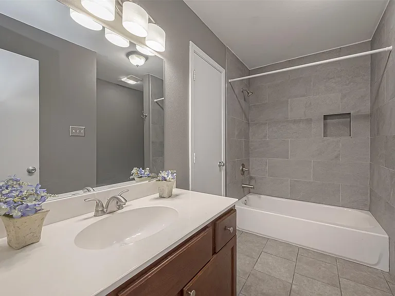 3758 Tanglewilde St #2 — Photo 20