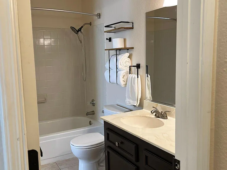 Main bathroom