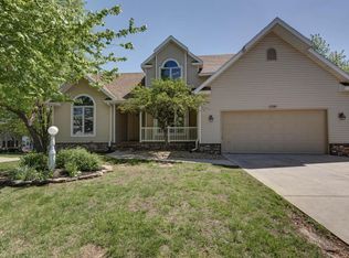 1708 W Westview St, Springfield, MO 65807
