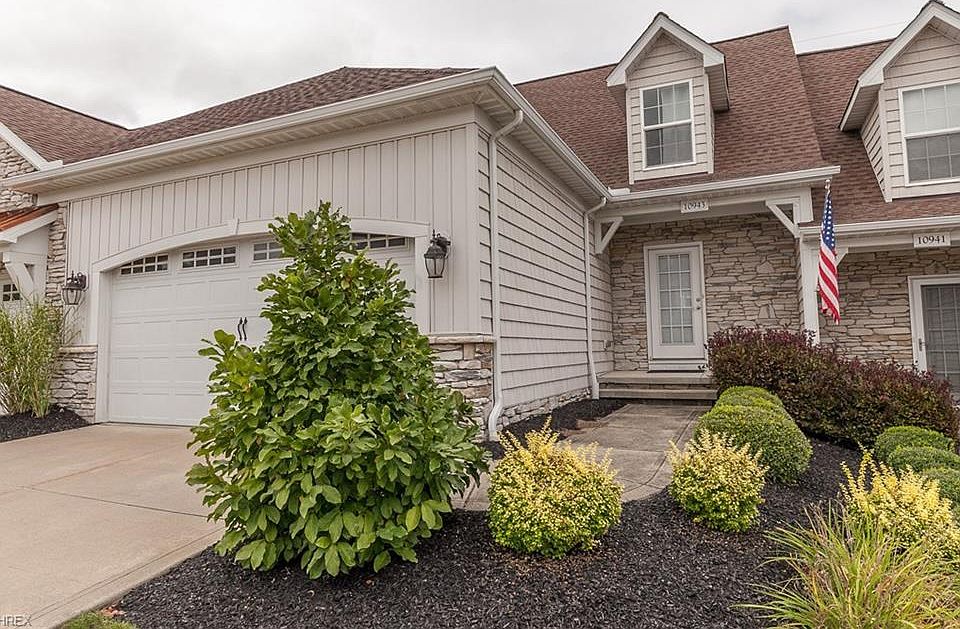 1st image of 10943 Rocky Ledge Ln #12