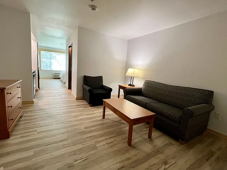 Ski Town Apartments — Photo 157