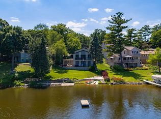 114 Hickory Rd, Lake In The Hills, IL 60156