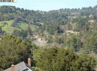 3 Quail Ridge Ln, Orinda, CA 94563