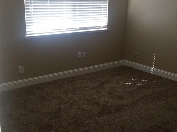 5th image of 5619 42nd St APT 2